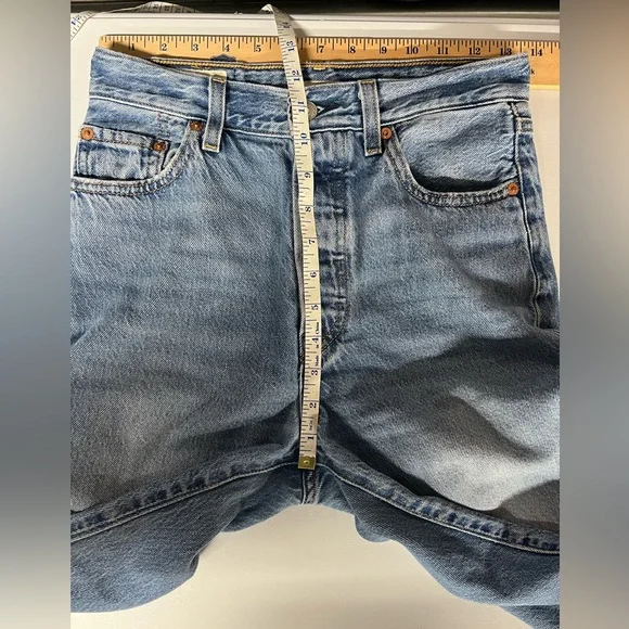Levis Premium Denim Ribcage Straight  Button Fly Jeans Womens W26 - Picture 6 of 7
